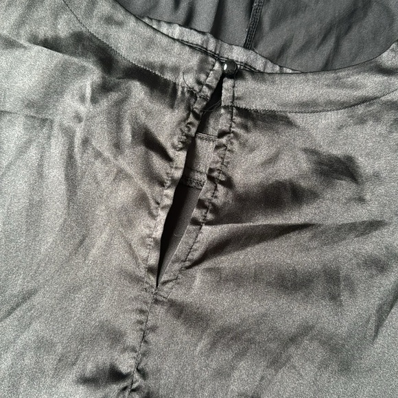 Silky pajama set. XLarge - Picture 6 of 8